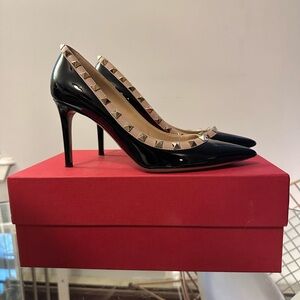 Valentino Rockstud Pumps - Black Patent Leather